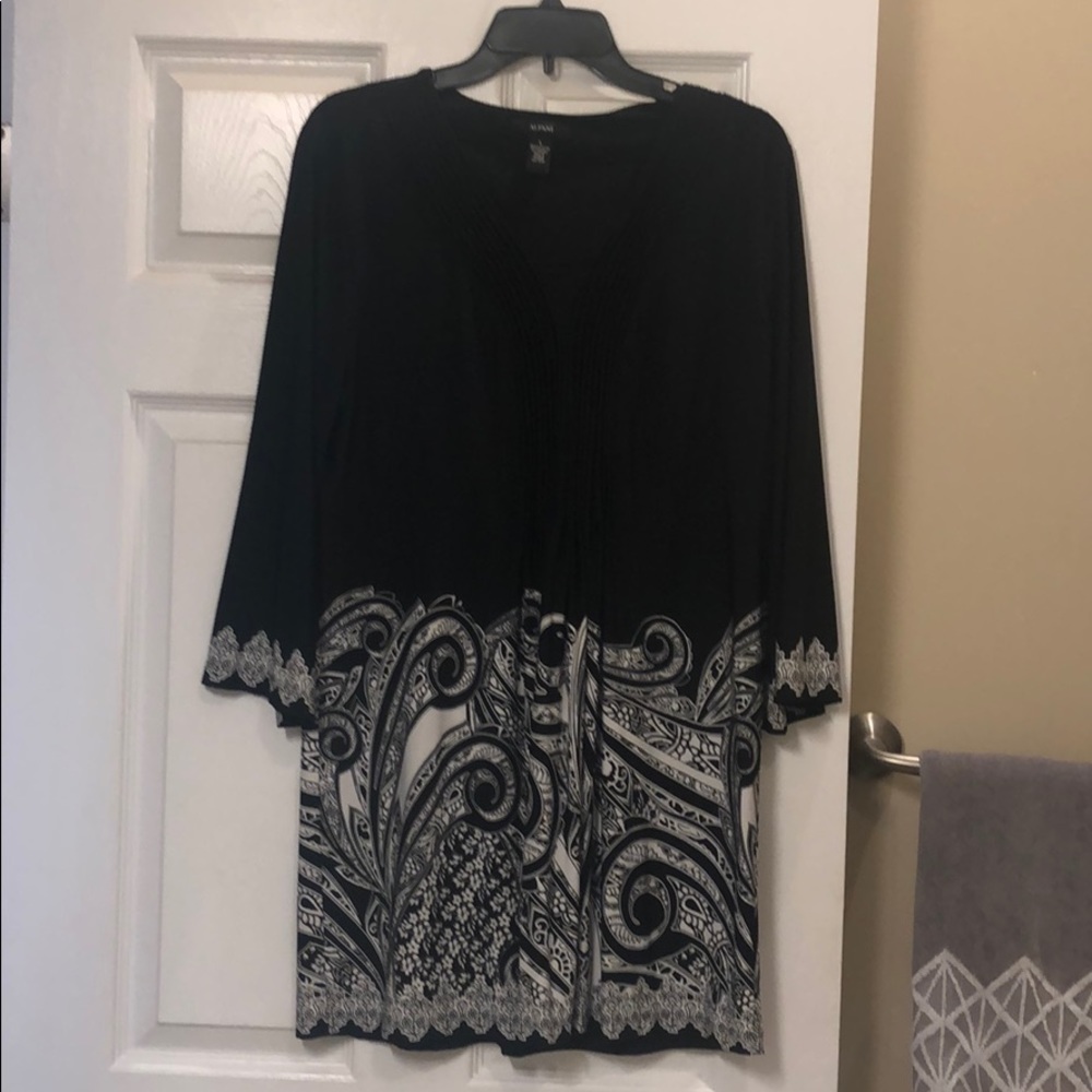 Black  Alfani tunic top